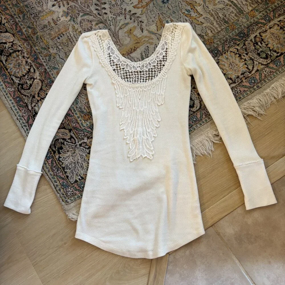 Free People XS Crochet Thermal (OLD Free People-one of a kind) Retail $128 - Picture 5 of 7